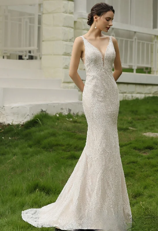 Slim and Sexy Wedding Gown With Illusion Back Crystal Wedding Dress